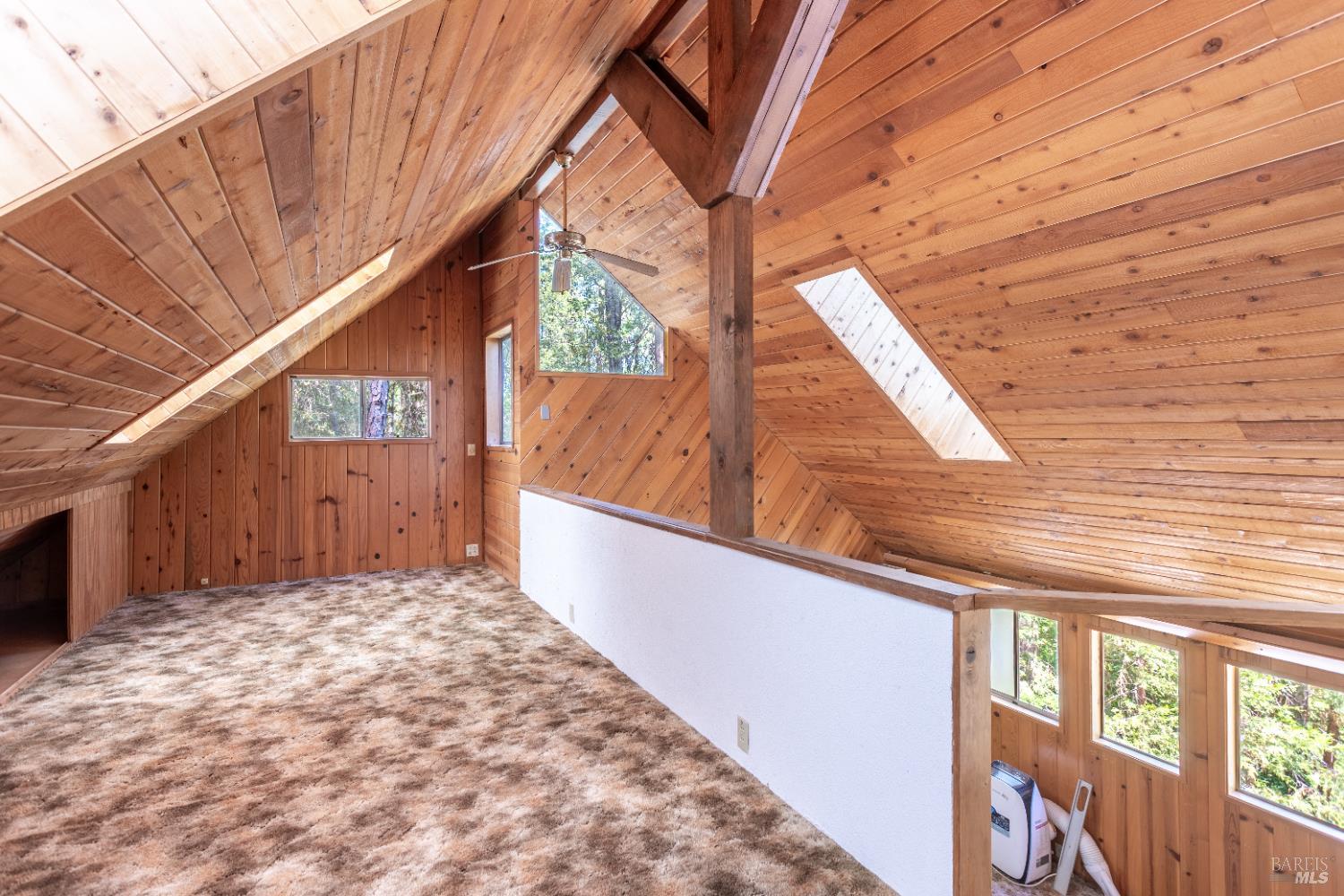 7722 Hidden Creek Ln