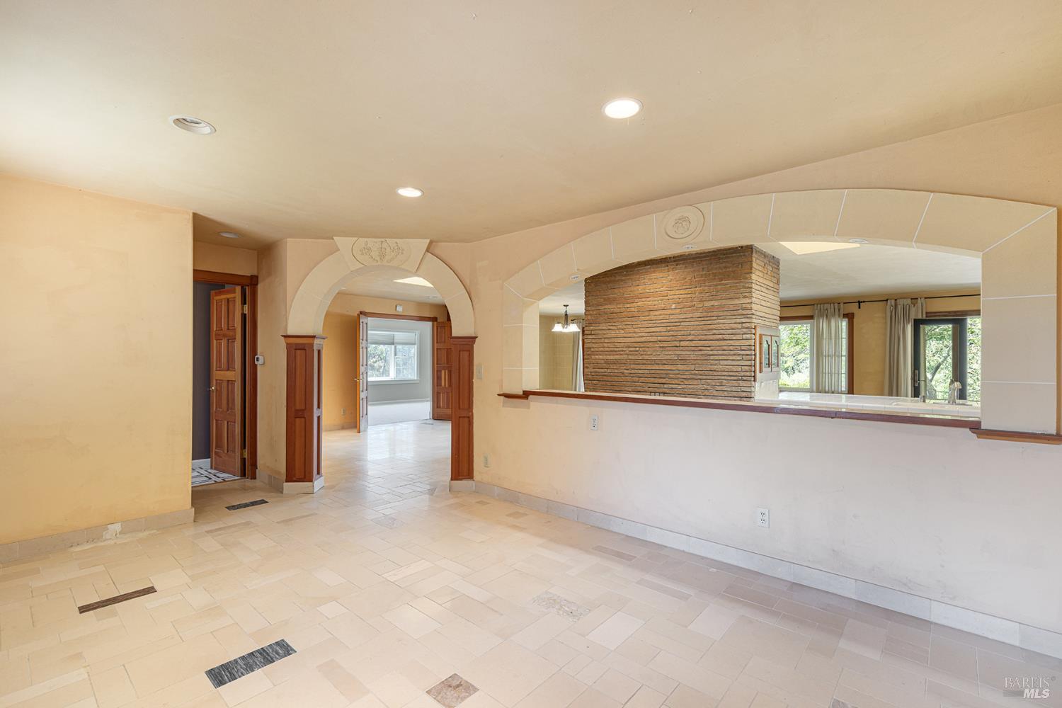 250 Theresa Dr