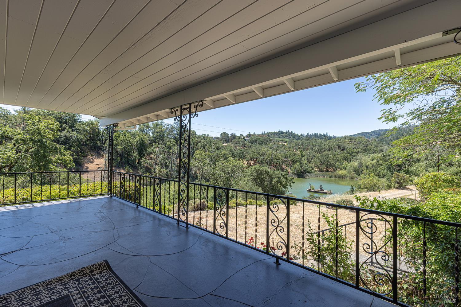 250 Theresa Dr