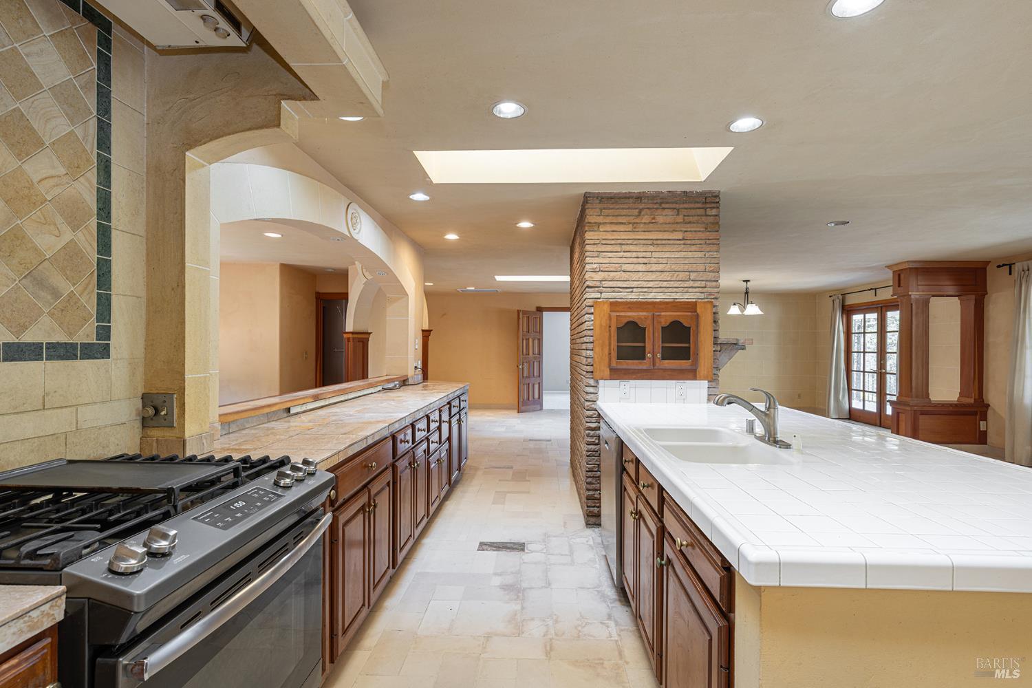 250 Theresa Dr