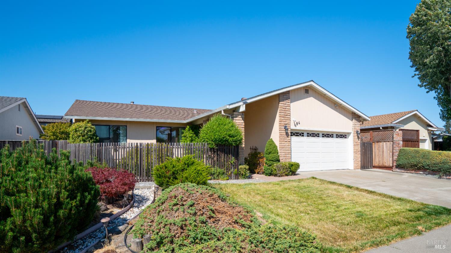 84 Eastside Cir