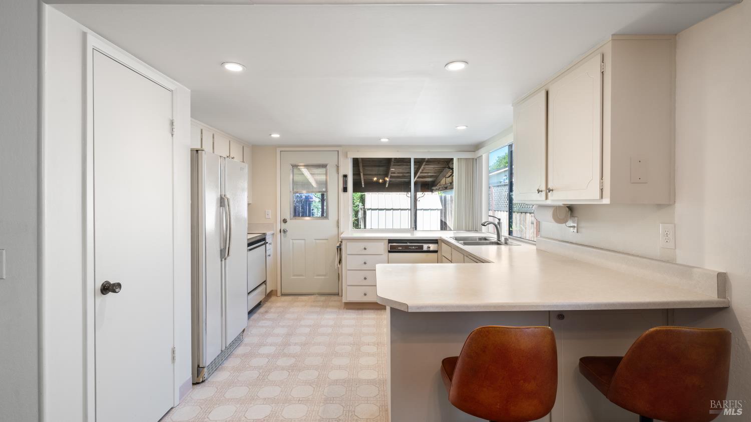 84 Eastside Cir