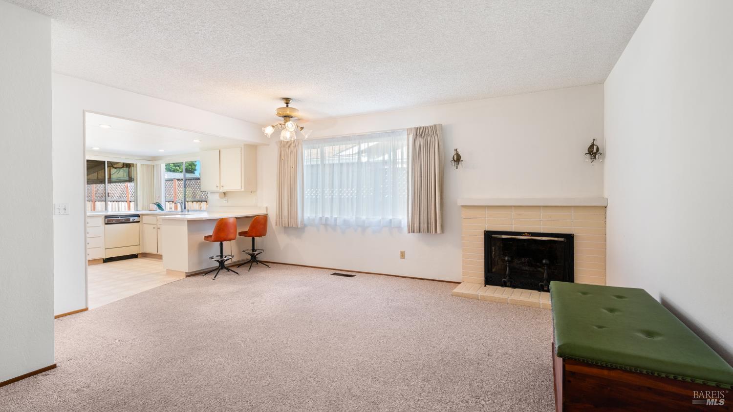 84 Eastside Cir