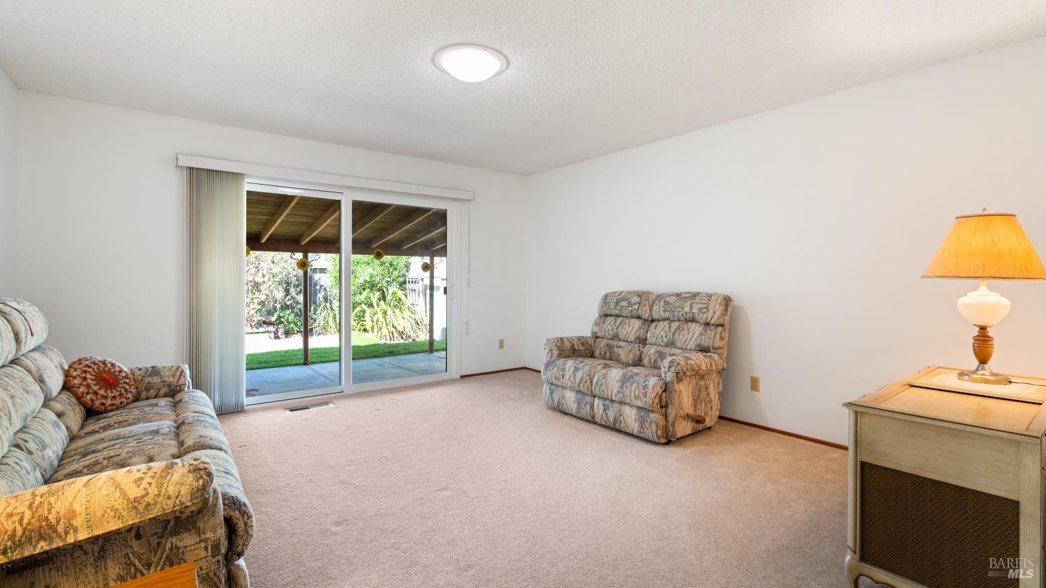 84 Eastside Cir