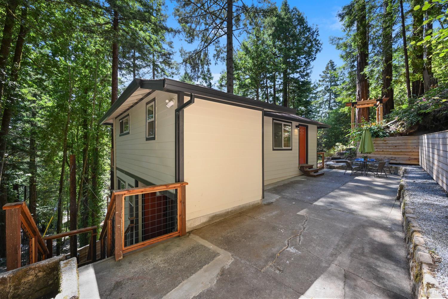 14150 Fern Rd
