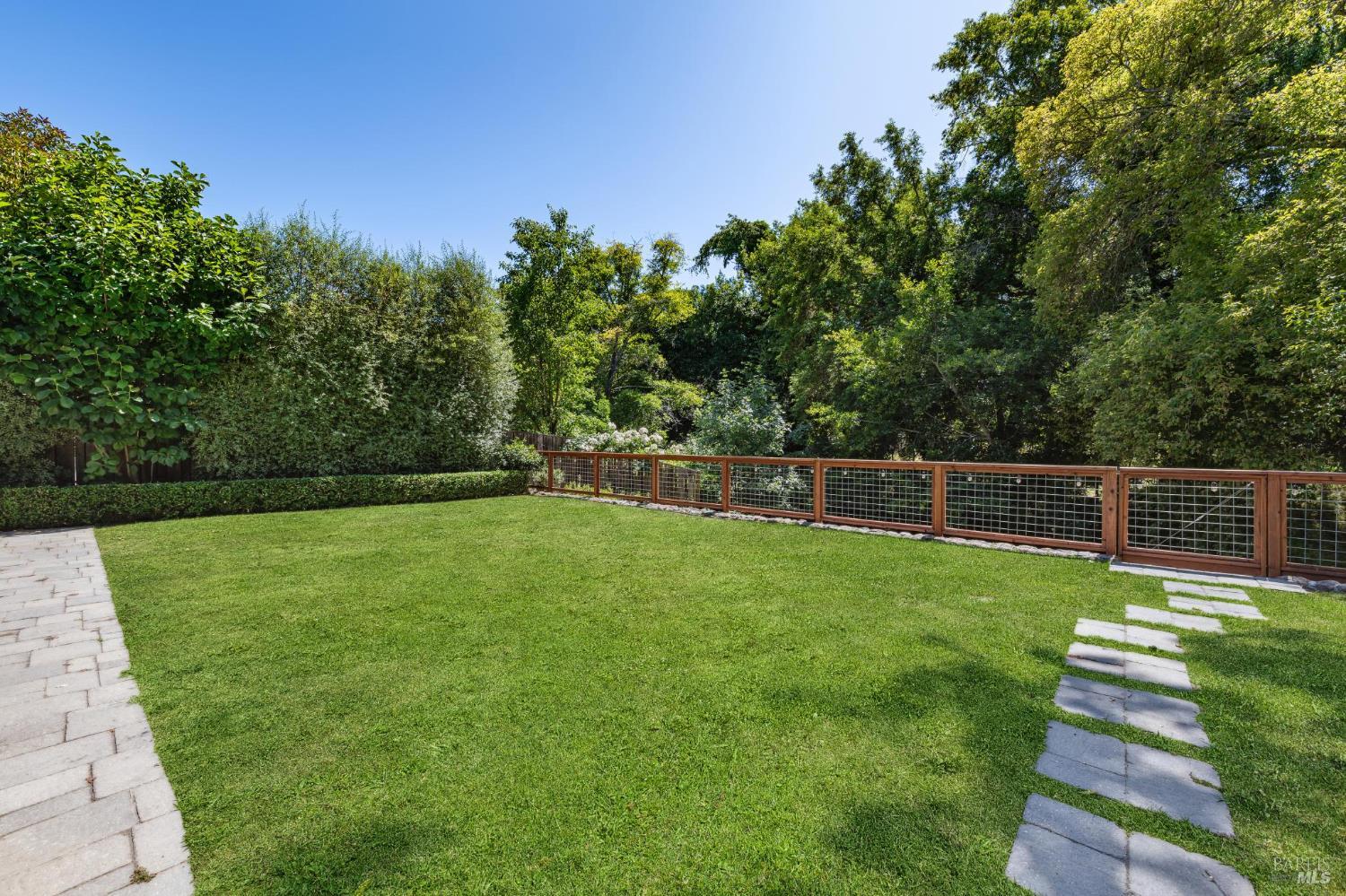 57 Sir Francis Drake Blvd