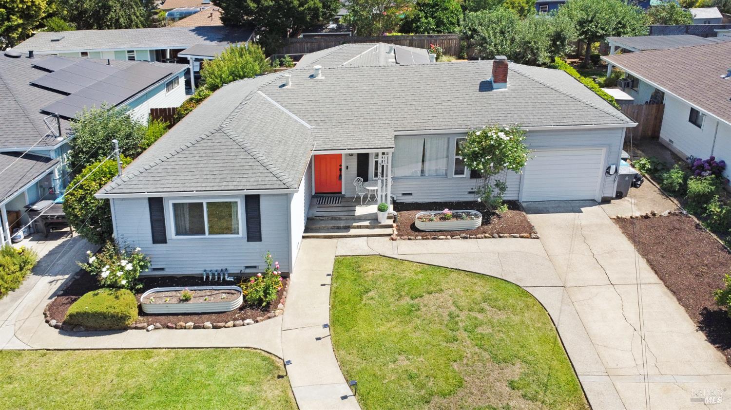 3136 Claremont Dr
