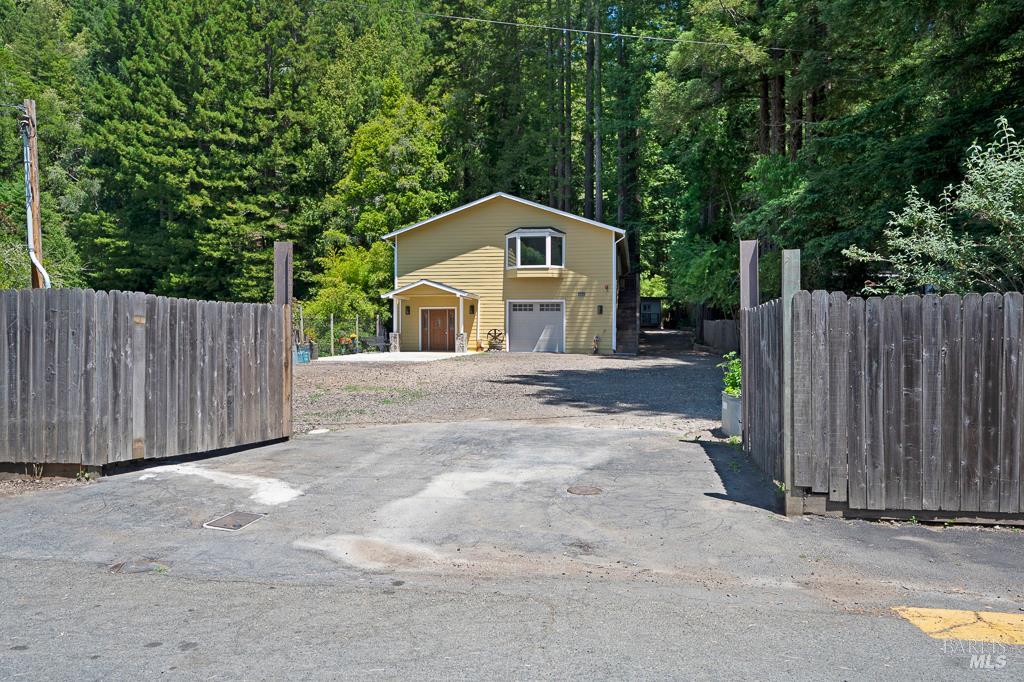 14783-14785 Armstrong Woods Rd
