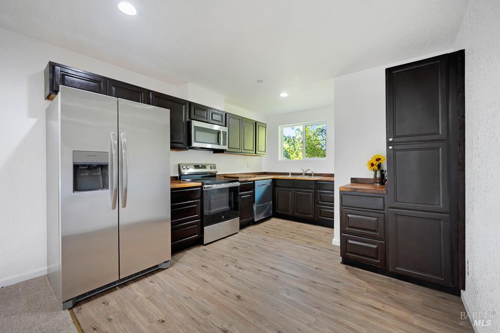 14783-14785 Armstrong Woods Rd