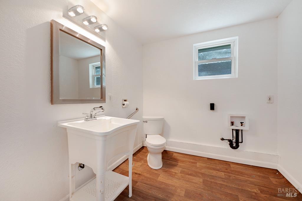 14783-14785 Armstrong Woods Rd