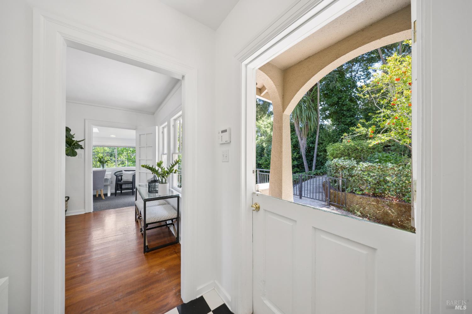 63 Ivy Dr