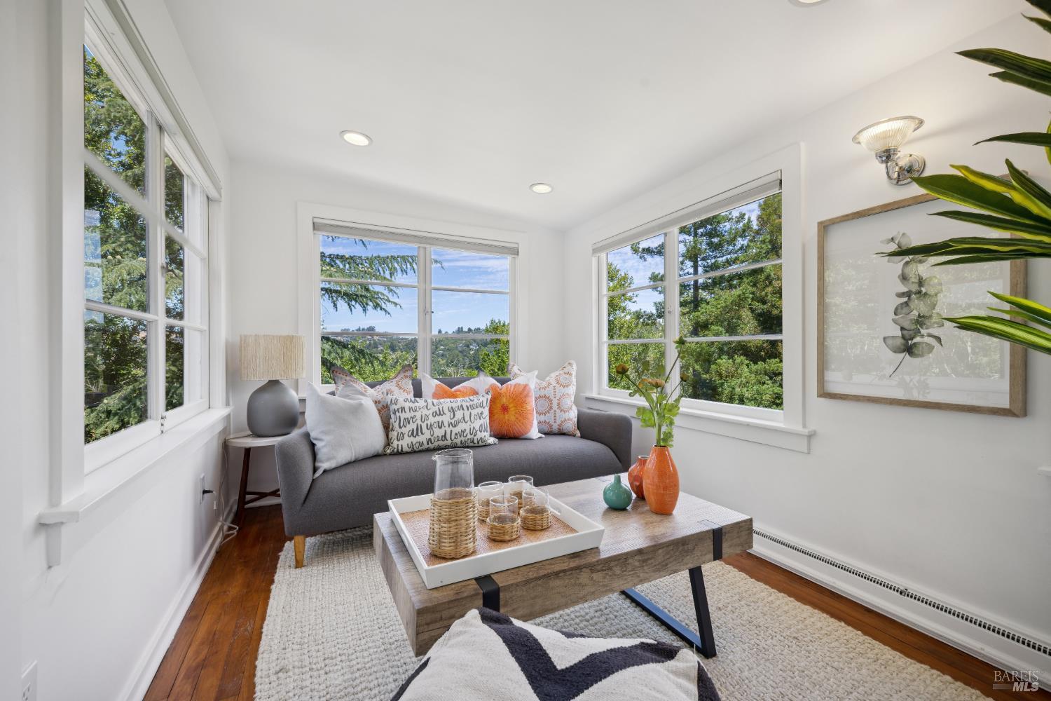 63 Ivy Dr