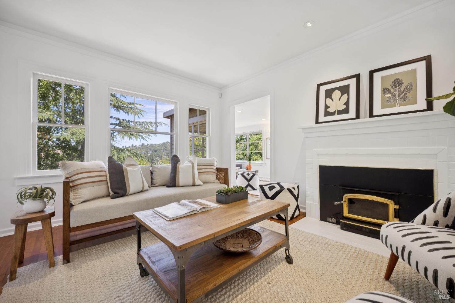 63 Ivy Dr
