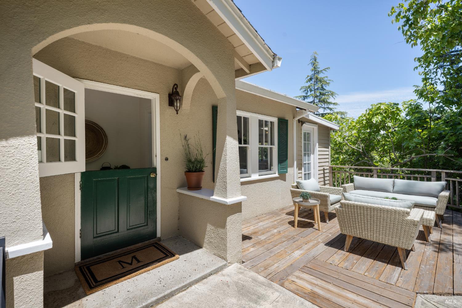 63 Ivy Dr