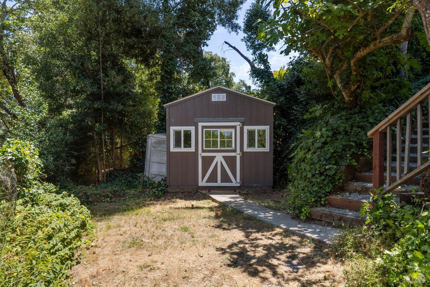 63 Ivy Dr