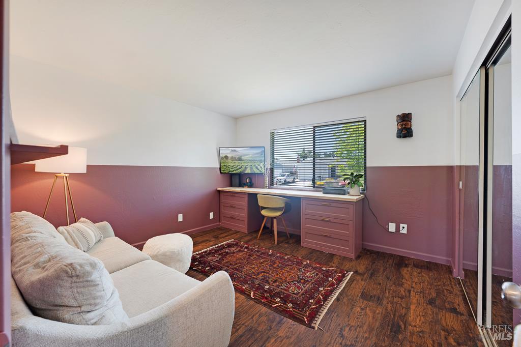 1668 Baywood Dr