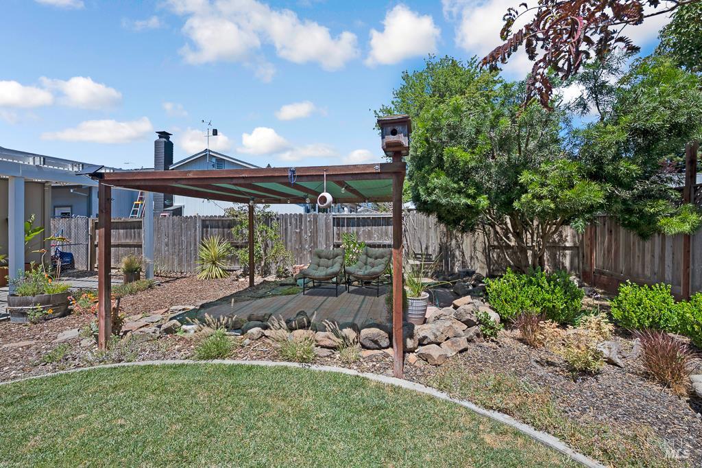 1668 Baywood Dr