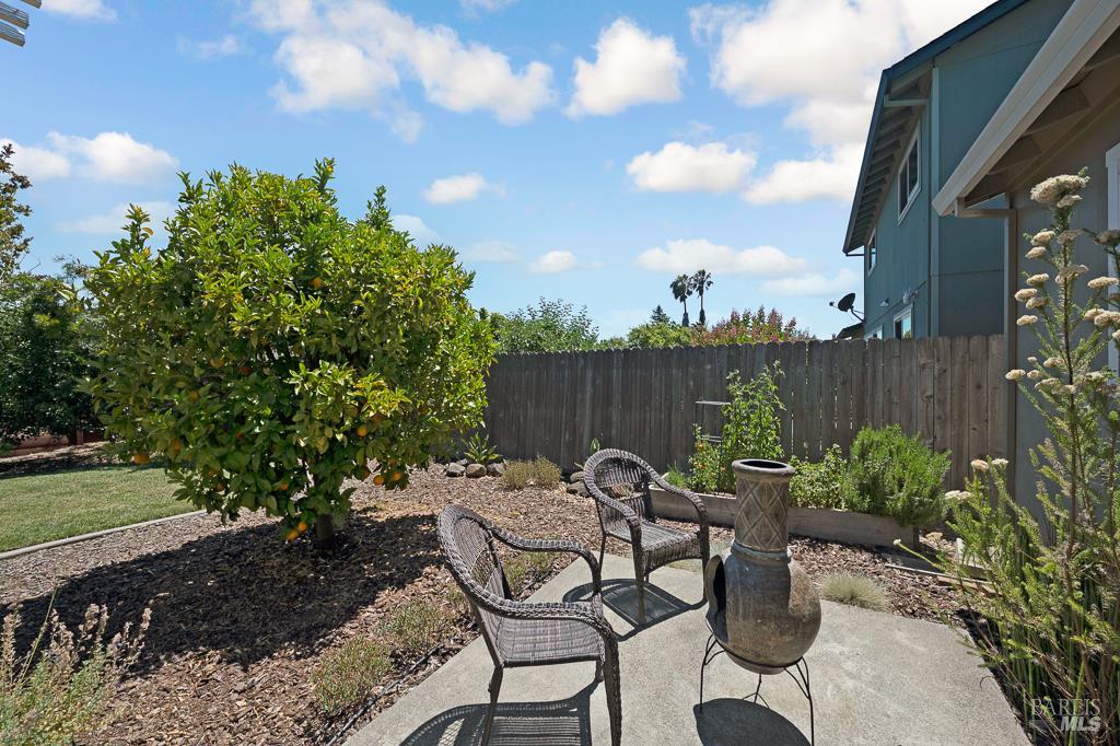 1668 Baywood Dr