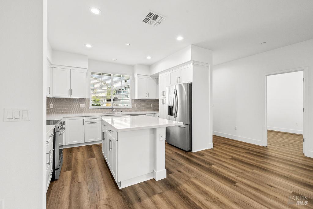 2716 SW Amora Circle