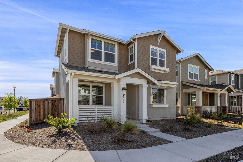 2716 SW Amora Circle