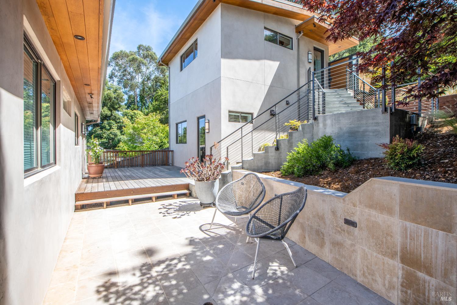 213 California Ave