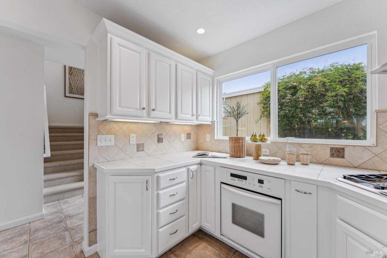 6 Coleridge Dr
