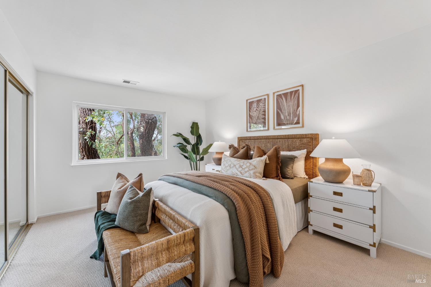 6 Coleridge Dr