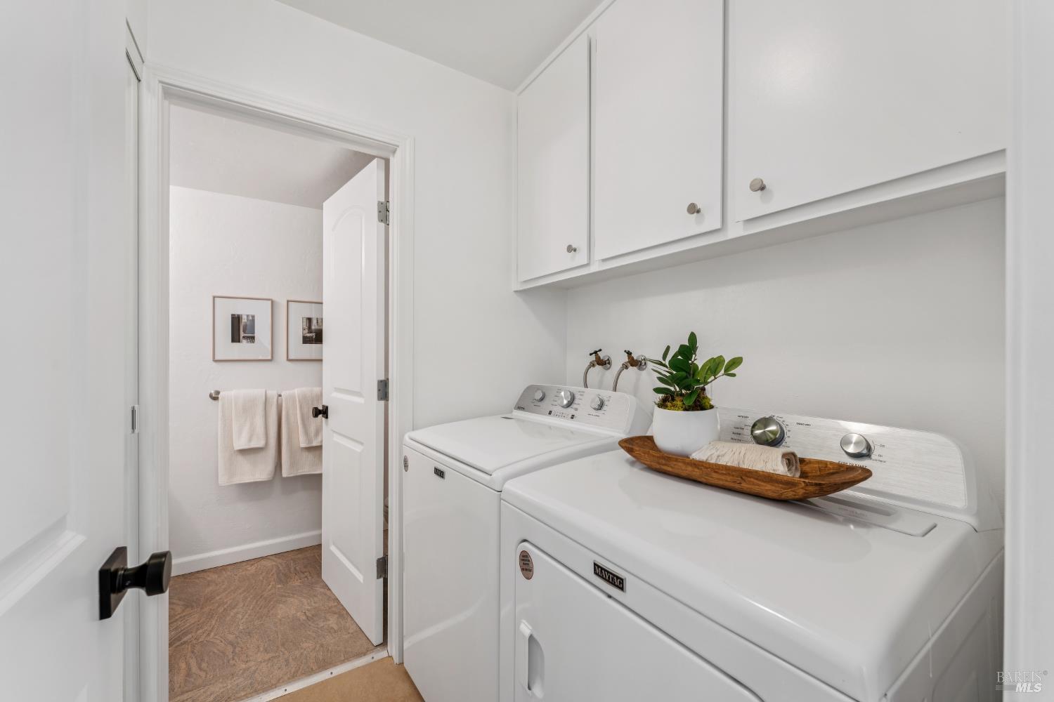 6 Coleridge Dr
