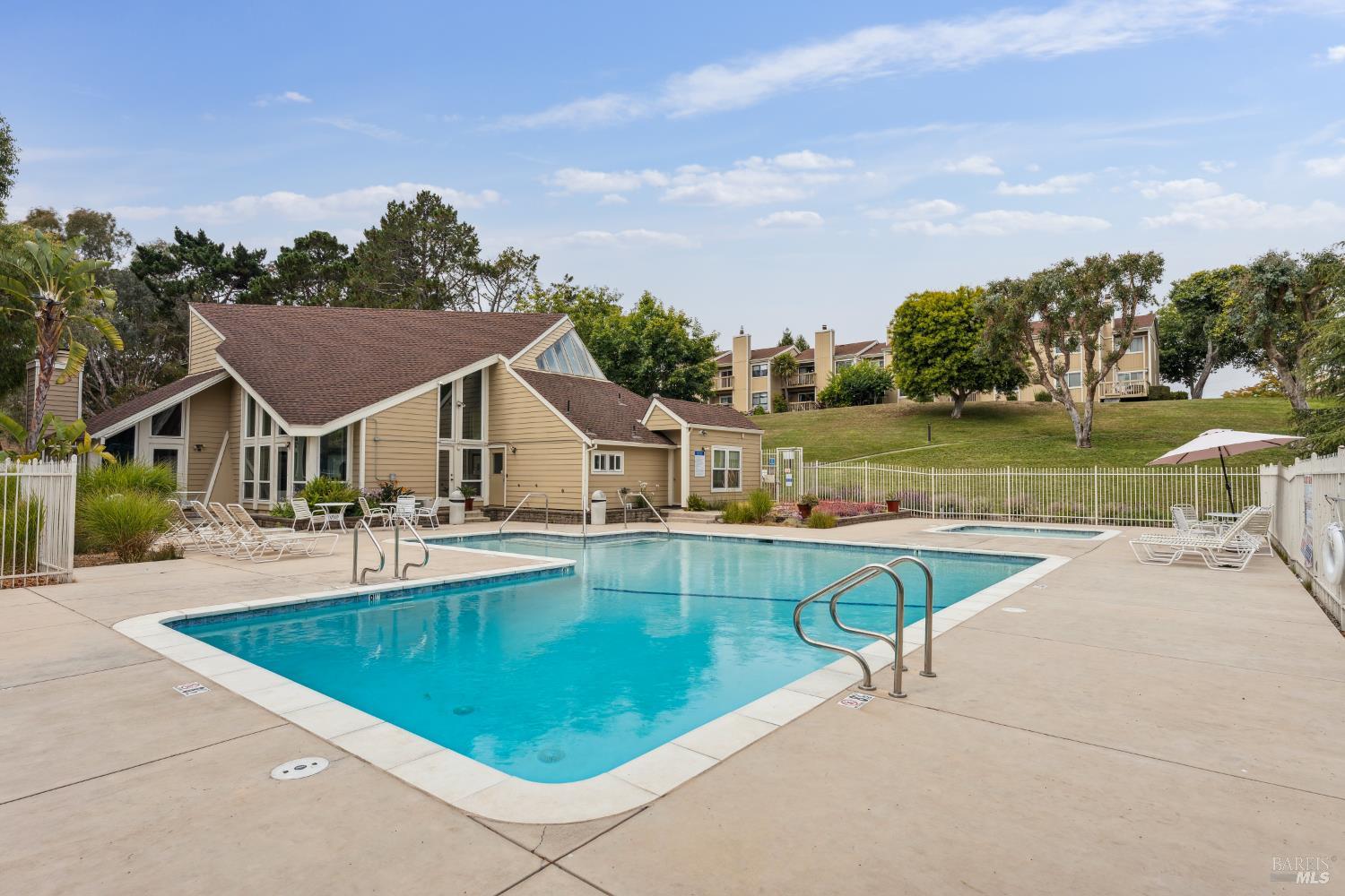 6 Coleridge Dr