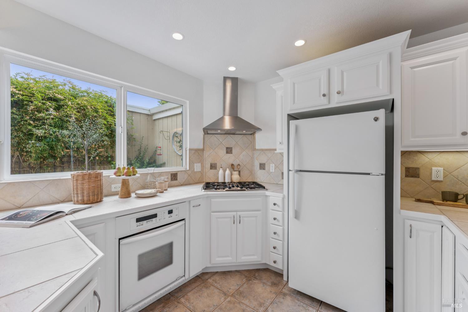 6 Coleridge Dr