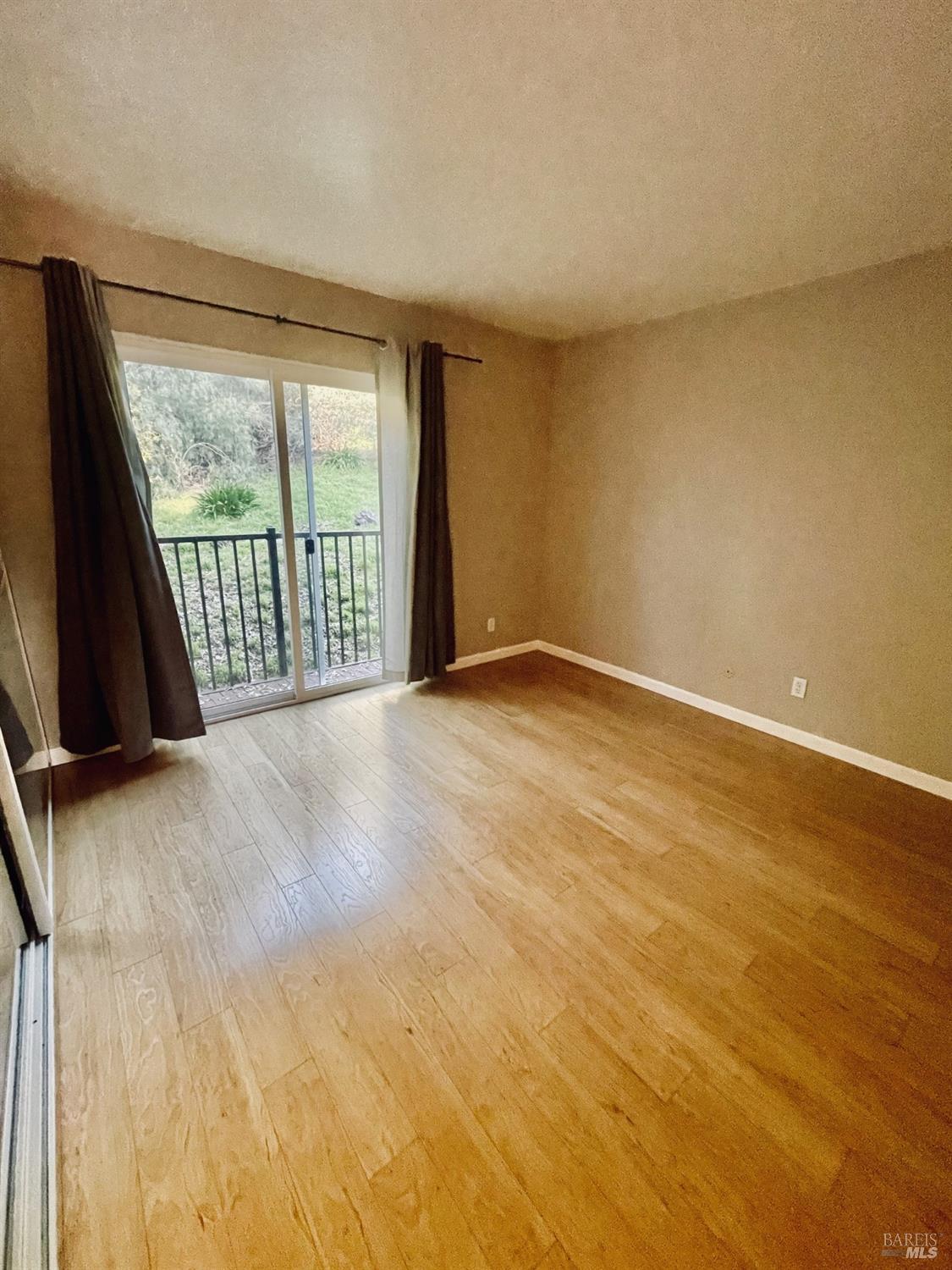20 Luna Ln #6