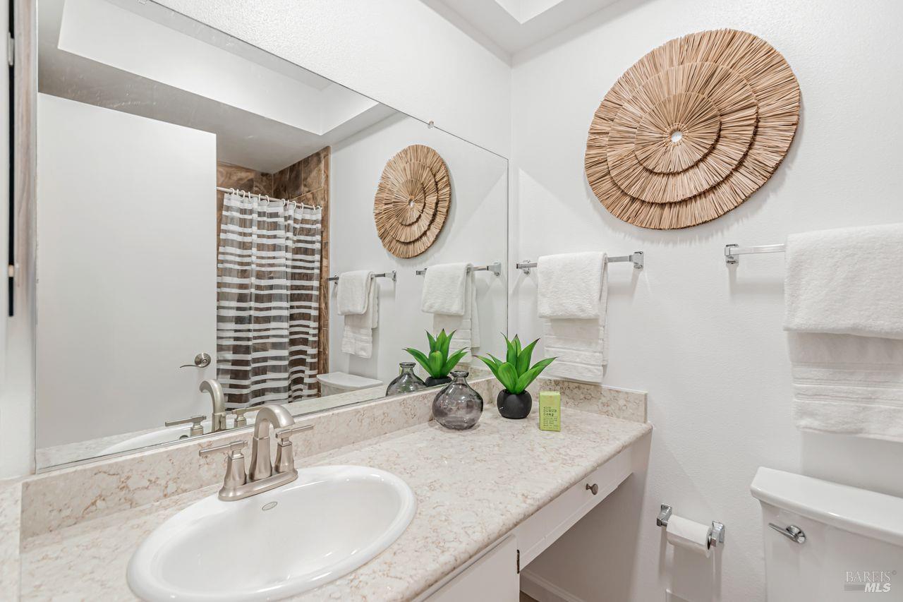 12 Meadowgreen Circle