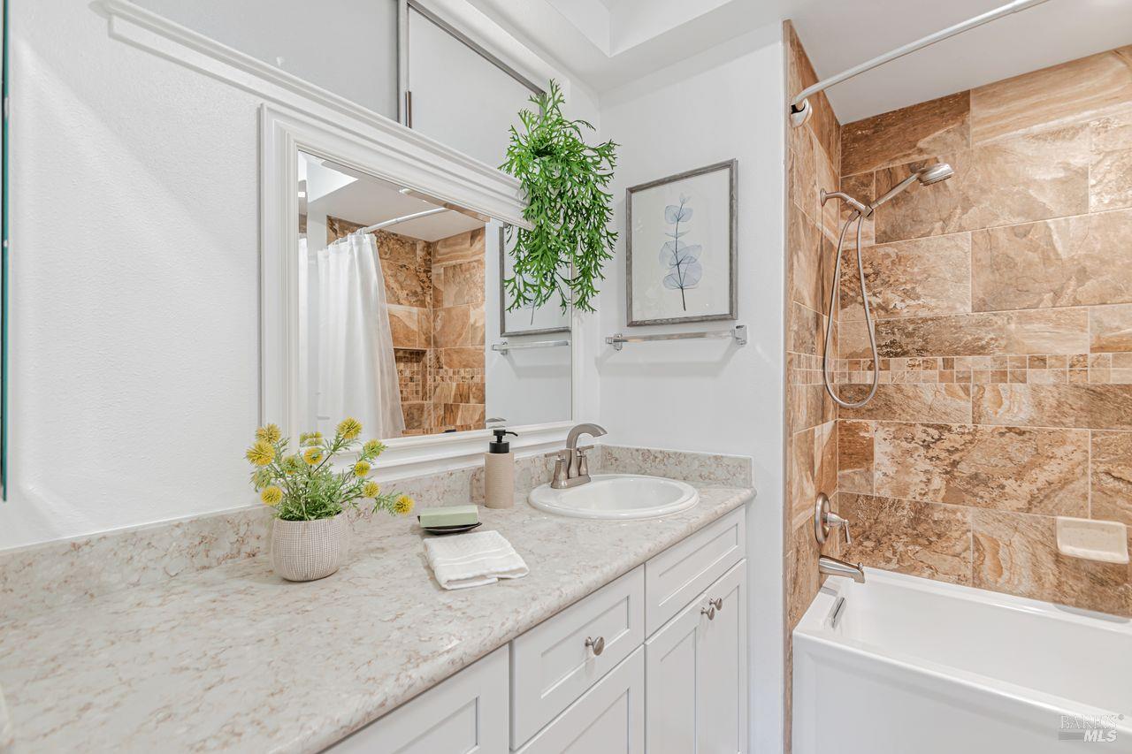 12 Meadowgreen Circle