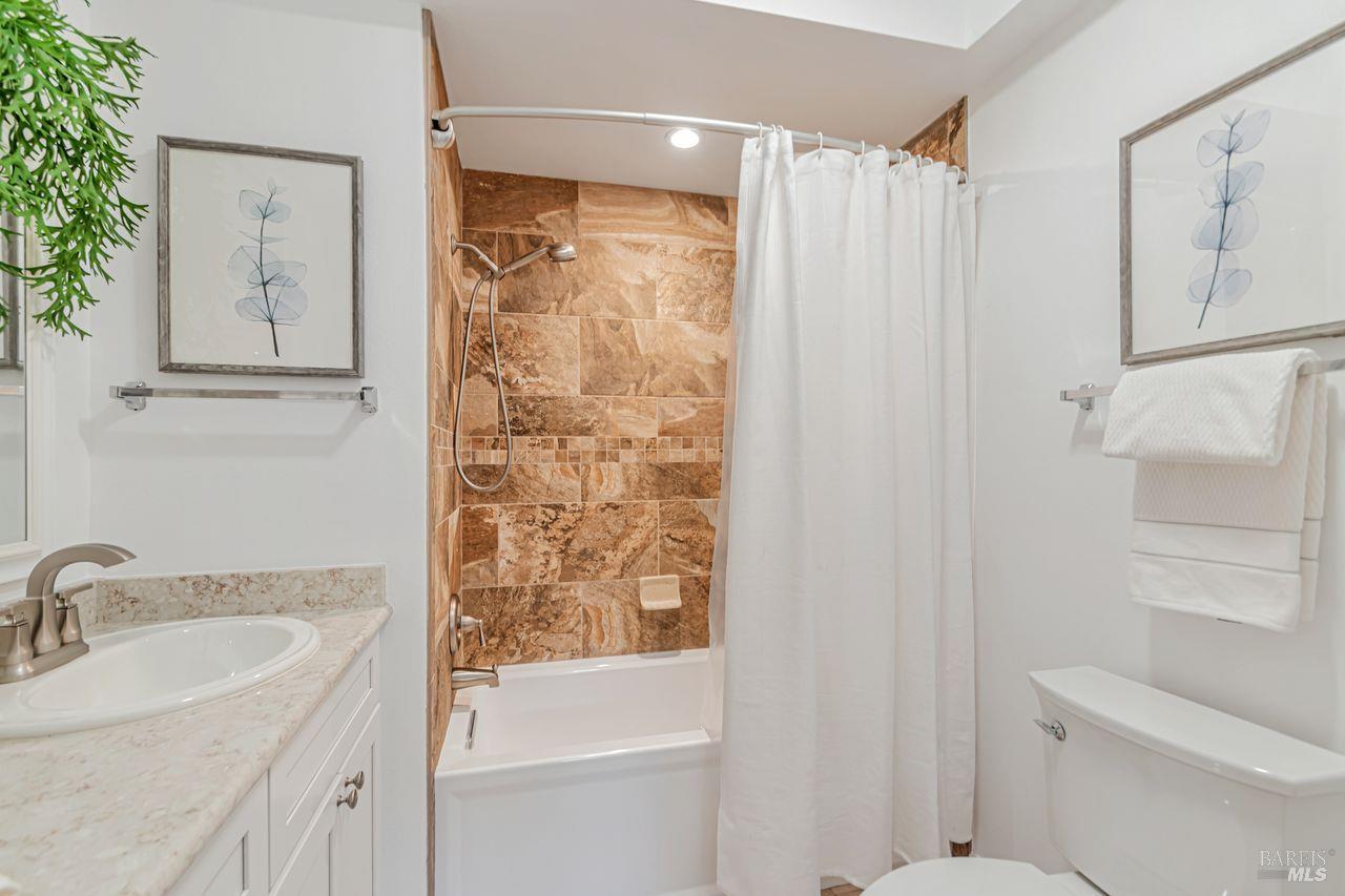 12 Meadowgreen Circle