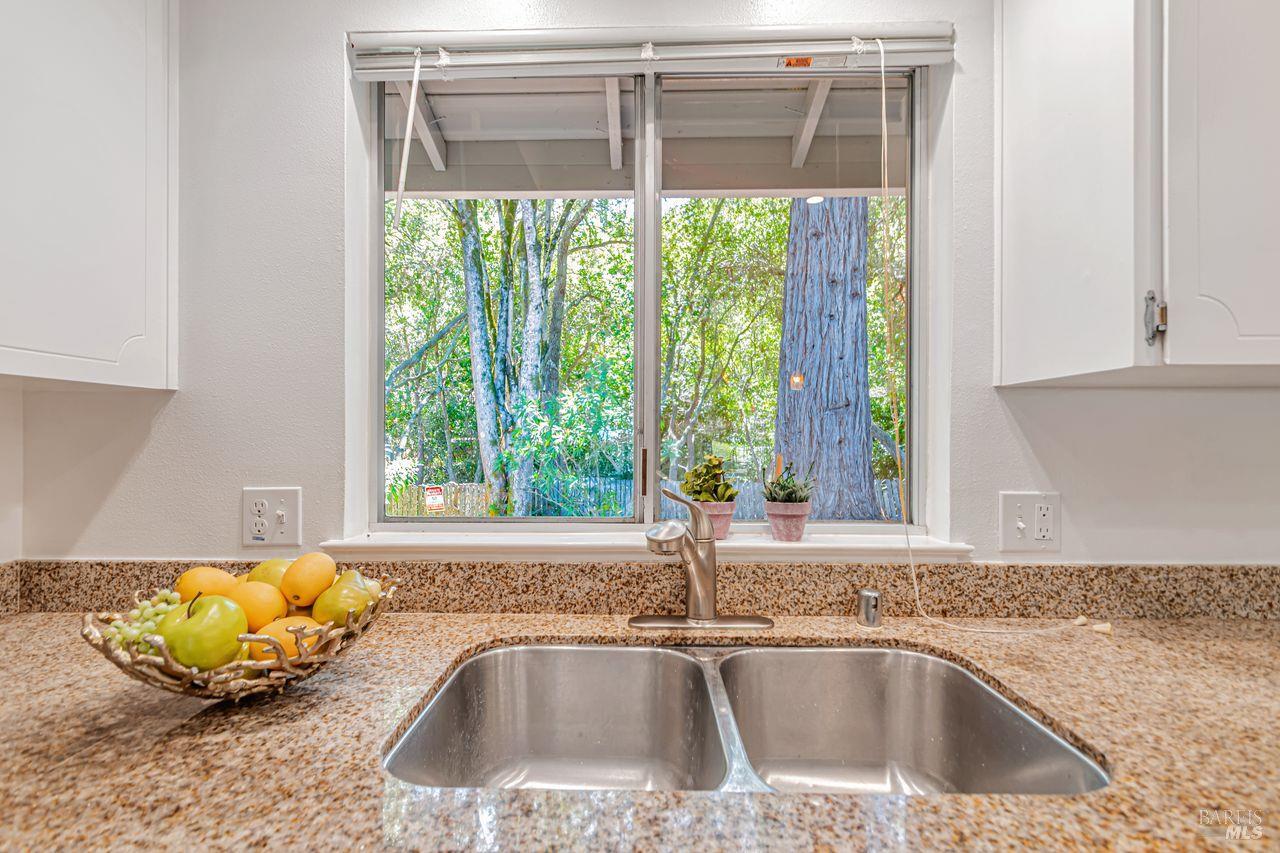 12 Meadowgreen Circle