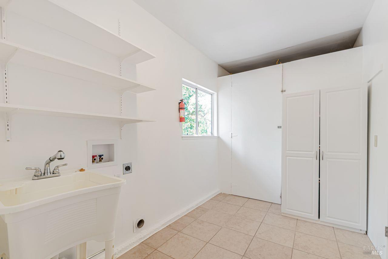 12 Meadowgreen Circle