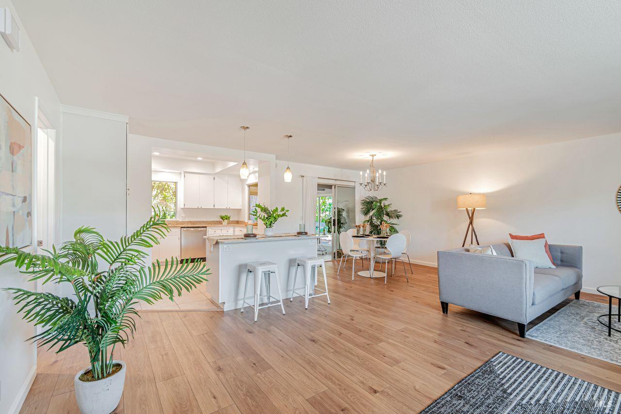 12 Meadowgreen Circle