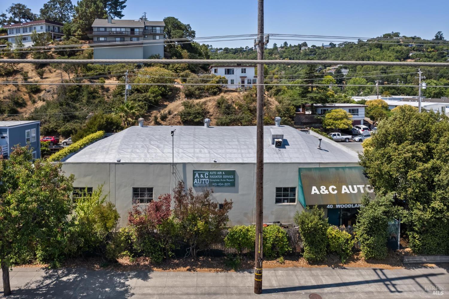 40 Woodland Ave