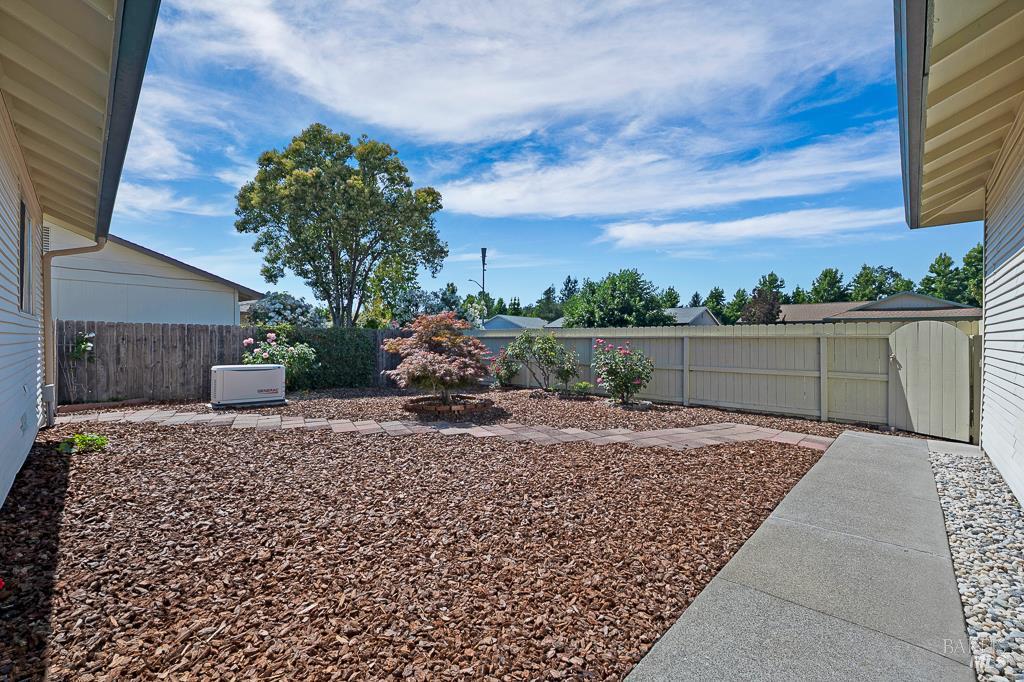 5012 Parkhurst Dr