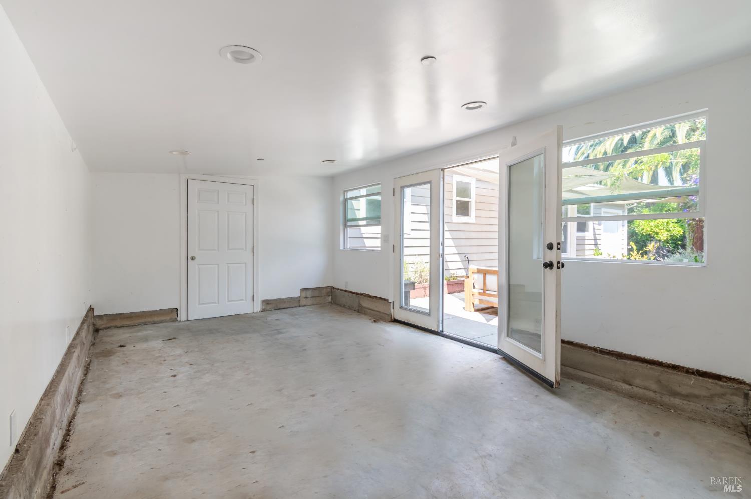 110 Clayton St