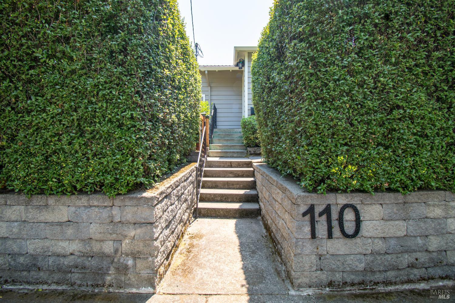110 Clayton St