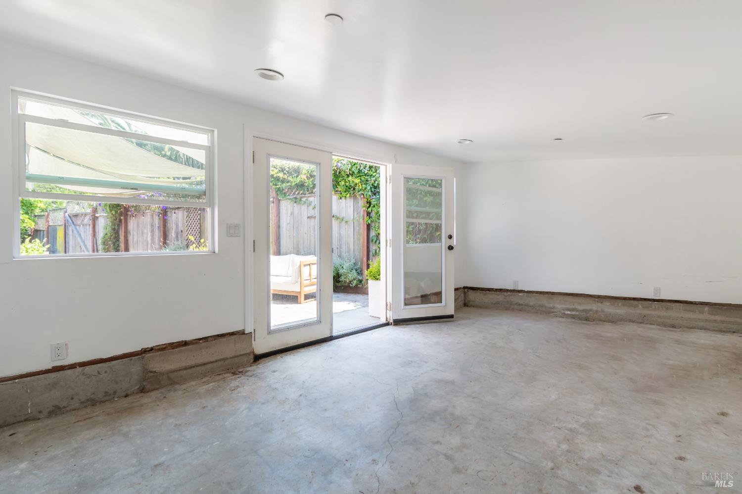 110 Clayton St