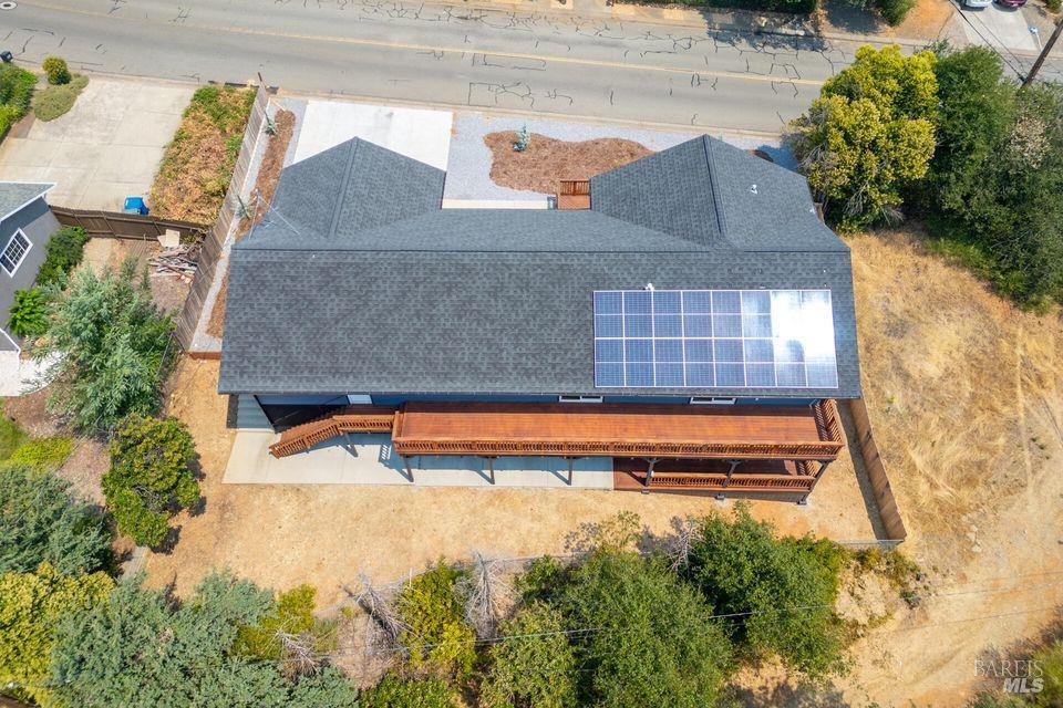 1140 Redbud Dr