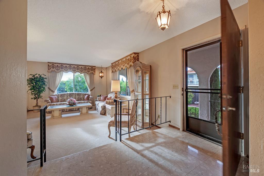 5532 El Encanto Cir