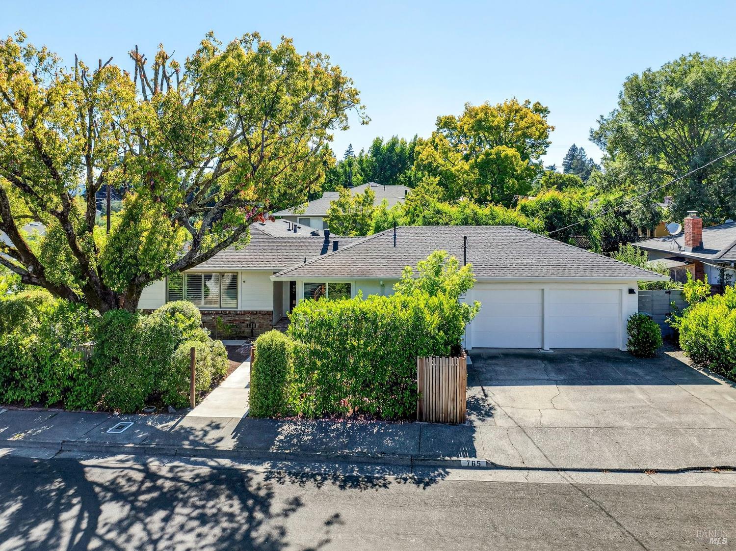 765 Florence Ln