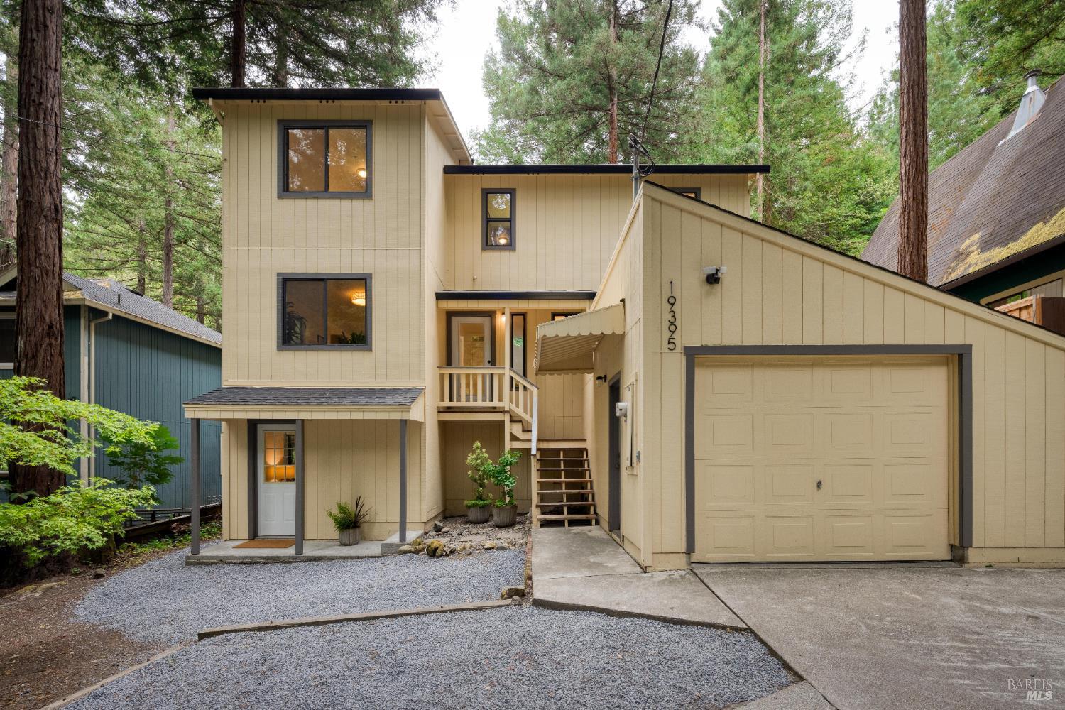 19395 Hidden Valley Rd