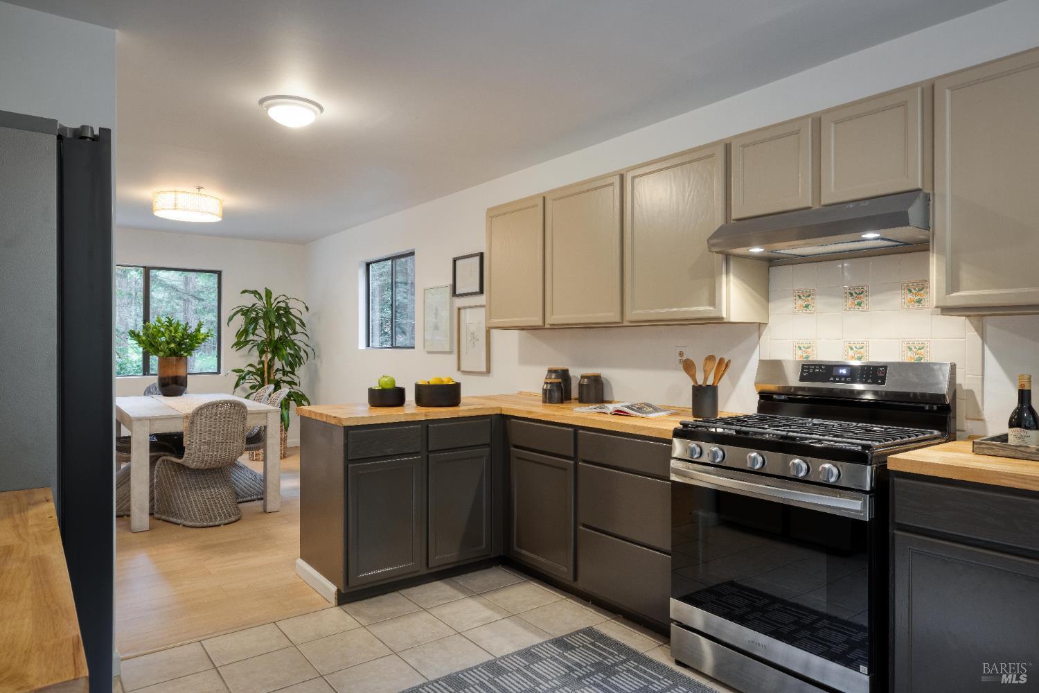 19395 Hidden Valley Rd