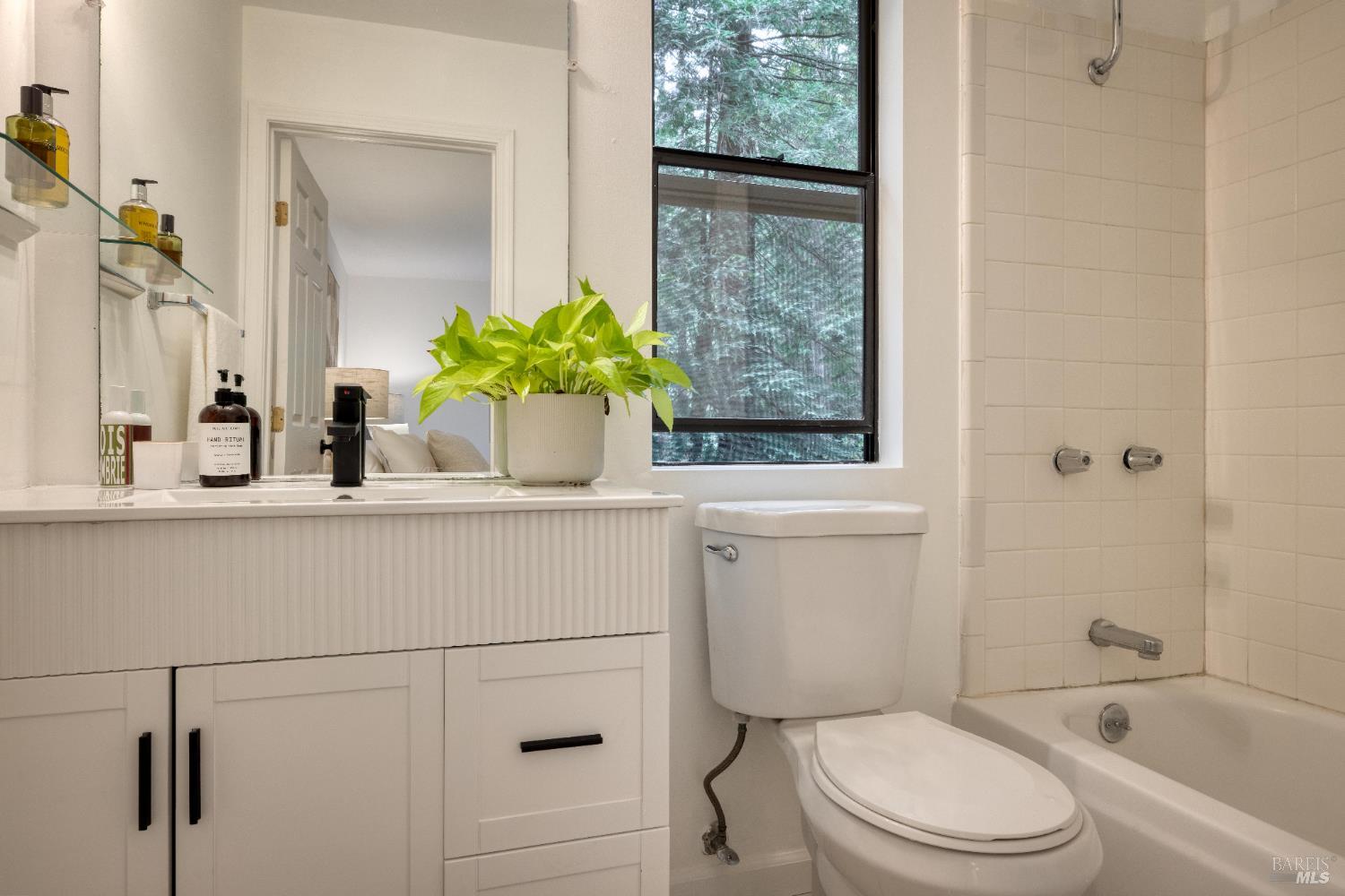 19395 Hidden Valley Rd