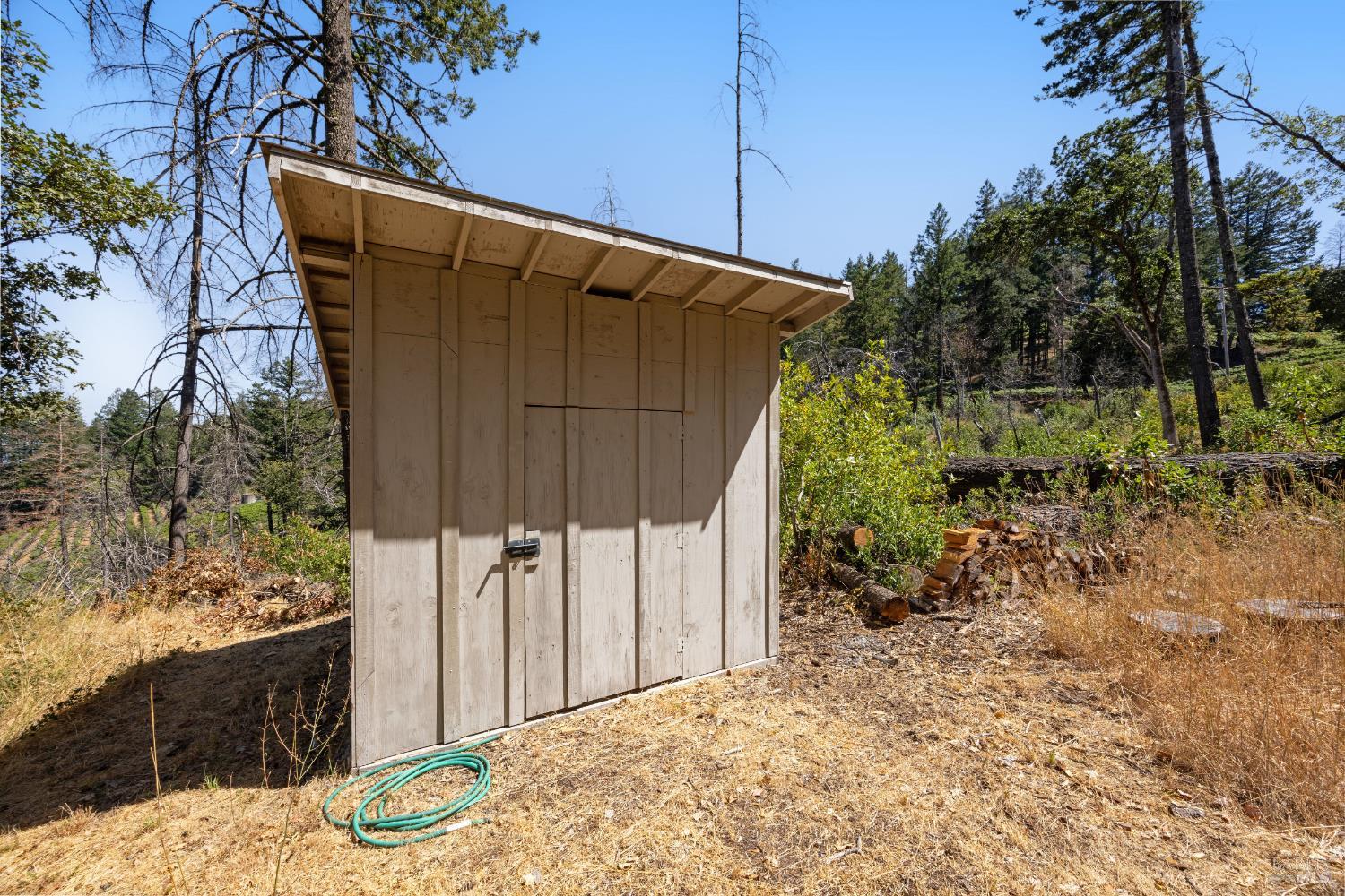 3880 Spring Mountain Rd
