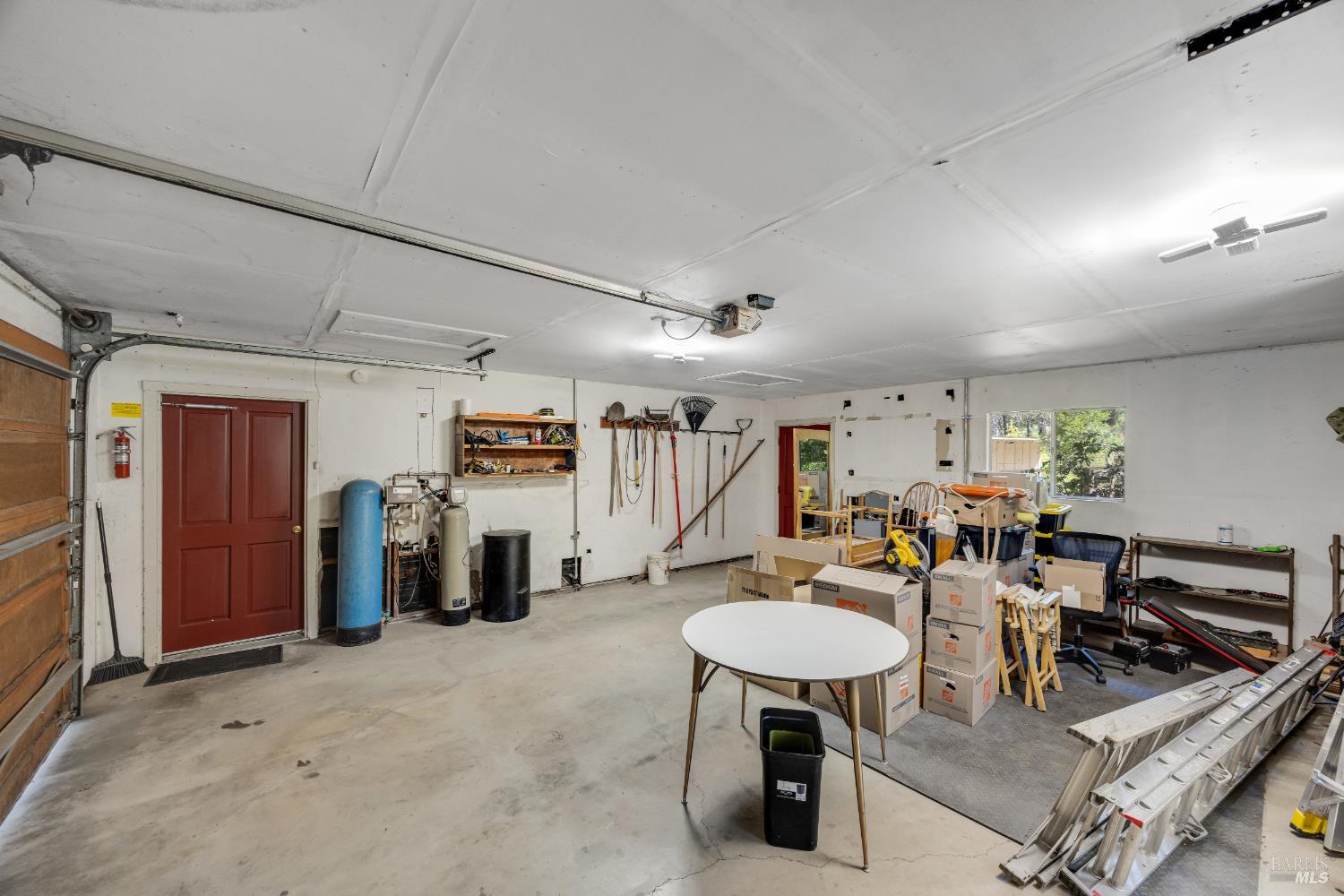 3880 Spring Mountain Rd